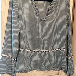 Time and Tru Light Blue Pinstripe Blouse with bell sleeves, soft cotton!